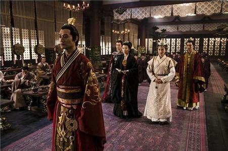 刘邦小人 开国帝刘邦是“小人”：为江山抛妻弃子杀功臣