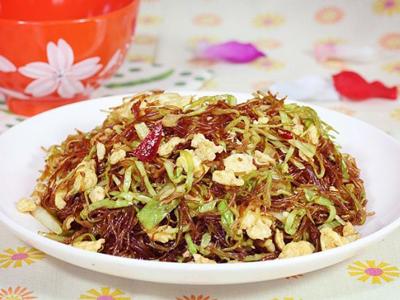 圆白菜怎么做好吃 圆白菜炒粉丝