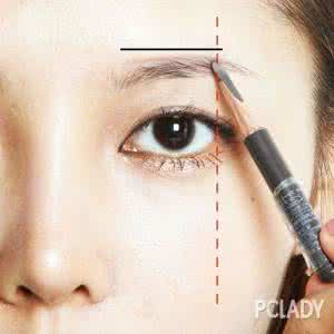 睫毛夹伤睫毛吗 睫毛夹已经Out了 现在流行不伤睫毛的卷翘法