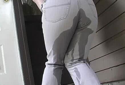 梦见自己尿裤子 梦见自己尿裤子 梦见尿裤子