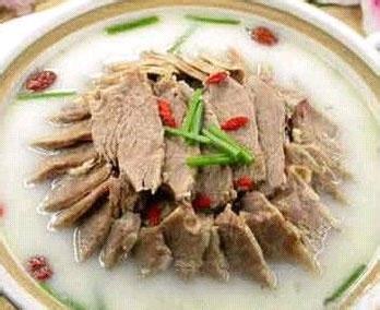 滋补羊肉汤的做法大全 冬季滋补羊肉做法大全，养肾又养颜！看看你最馋哪一道！