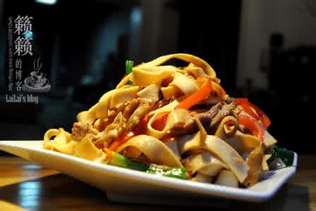 千张炒肉丝 湖北特色家常菜——千张炒肉丝!