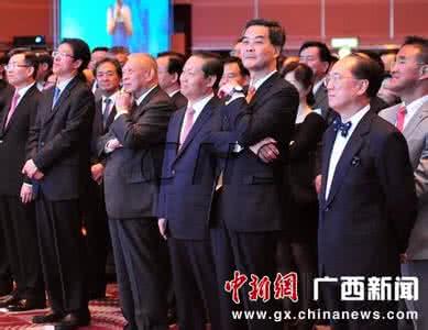 董建华和曾荫权谁厉害 32.2.中国梁振英、曾荫权、董建华 曾荫权家族