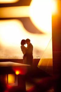 社会阅历丰富人的表现 除了初恋，任何事都是阅历越丰富越好