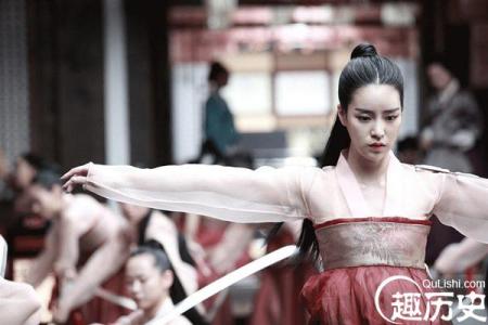 张绿水和李隆当众 李隆和张绿水当众淫乱是因为受了蛊惑吗