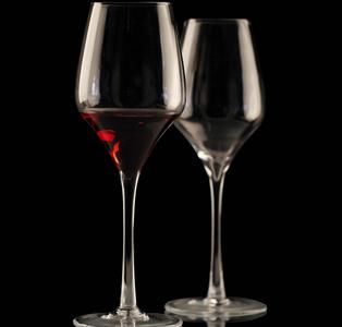 高脚杯 红酒杯 品酒品人生 杯中贵族高脚杯的介绍  品酒亦是品人生