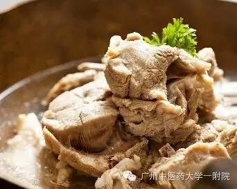 当归生姜羊肉汤 羊肉能生姜一起吃吗?羊肉与生姜相克吗