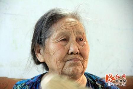 民间治坚固牙齿的偏方 122岁还能牙齿坚固头发不掉，第一寿星延长生命的秘诀！小健来揭晓！！！