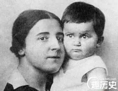 斯大林妻子 斯大林妻子为何自杀？斯大林妻子自杀前发生了什么？