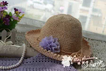 好看的女士钩针帽子 转载的钩针帽子