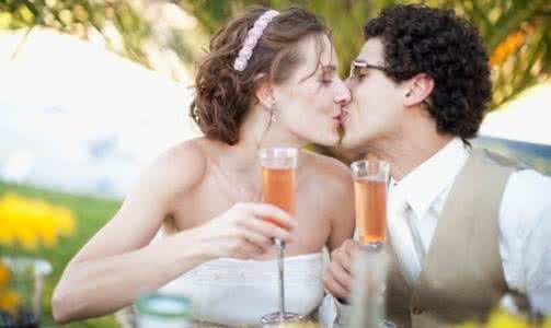 大龄剩女嫁给挫穷男人 剩女可以放心嫁的10大优质男人