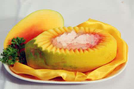 木瓜有丰胸作用吗 木瓜能治多种肢体疼痛，但是丰胸传闻是假的