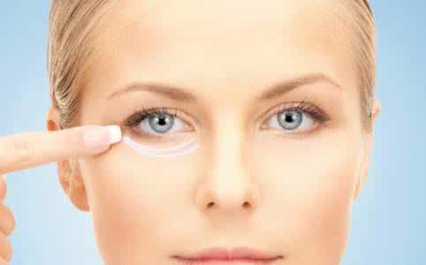 去除黑眼圈妙方 去除黑眼圈妙方 黑眼圈眼袋怎么办 眼周急救有妙方