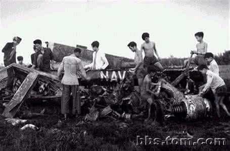 越战英豪 越战时越南人羞辱美国飞行员 豪