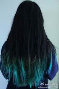 孔雀蓝调色比例 孔雀蓝调色比例 孔雀蓝染发怎么调？