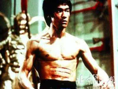 李小龙死亡真相 李小龙死因真相曝光 李小龙死亡真相 揭秘“功夫之王”李小龙的死因