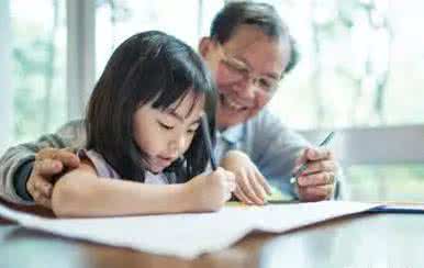 称赞孩子的话语 称赞孩子要做好这几点，不然等于白赞！