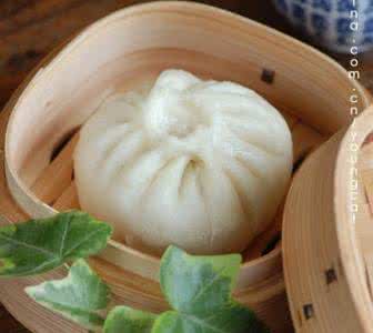 香菇鲜肉馄饨 瞬间提升成就感的——菌菇鲜肉包