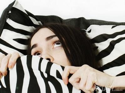 齐刘海戴帽子 冬天齐刘海妹子怎么戴帽子呢