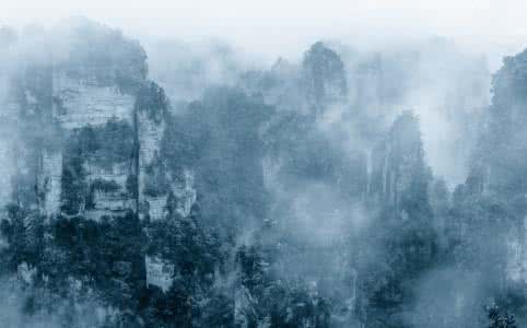 一笠烟雨 浅着一笠烟雨,天涯静候君还