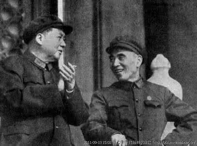 林彪东北战场逆转 毛泽东前期在战场上不能没有林彪