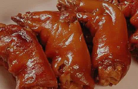 卤猪蹄的做法及配料 卤猪蹄的做法