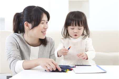 亲子沟通语言表达技巧 亲子沟通 亲子交流要善用非语言沟通
