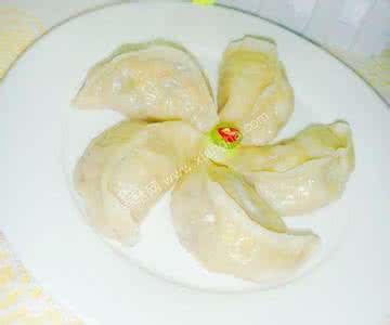 香菇蒸饺的做法 彩色蒸饺的做法大全- 菜谱- 香哈网