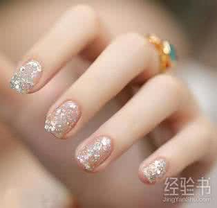 指甲油干了怎么办 指甲油干了怎么办 指甲油干了该怎么办
