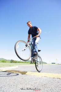 梦见骑自行车摔倒 骑自行车摔倒 梦见骑自行车,梦见骑自行车摔倒