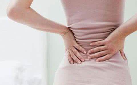 女性腰痛的原因有哪些 腰痛的原因有哪些 女性腰痛是怎么回事