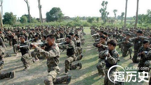 印度反政府武装 印度军队遭反政府武装重火力袭击 13名官兵死亡