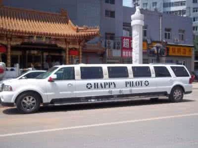 超长越野车 超长的车