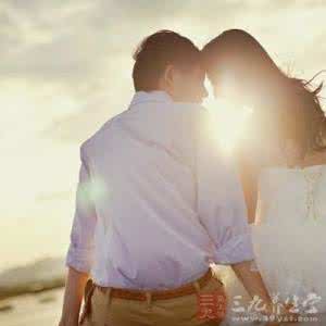 夫妻床上用品图片 盘点夫妻床上的搞笑时刻