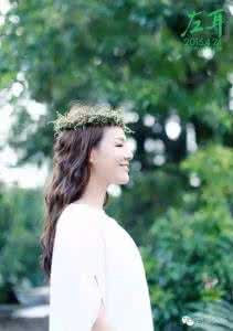 形容男生笑起来很好看 马思纯笑起来很好看 马思纯的长靴好看?不如她的笑好看