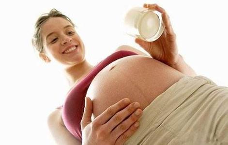 孕妇需要补充dha吗 孕妇需要补充dha吗 孕妇每天需要补充多少DHA