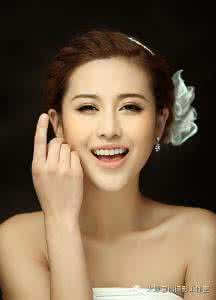 学新娘跟妆最好的年龄 如何选择好的新娘跟妆