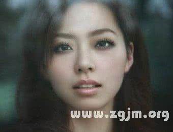 眉毛短的女人面相 花心的女人面相之眉毛