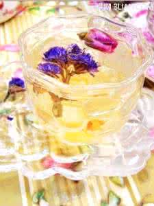 去火凉茶配方 最适合女生去火的10款凉茶