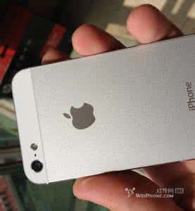 回收苹果5手机 iphone5白色贴背膜方法介绍