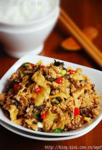 梅干菜扣肉 梅干菜炒豆皮——白饭绝配，10道营养丰富的下饭菜