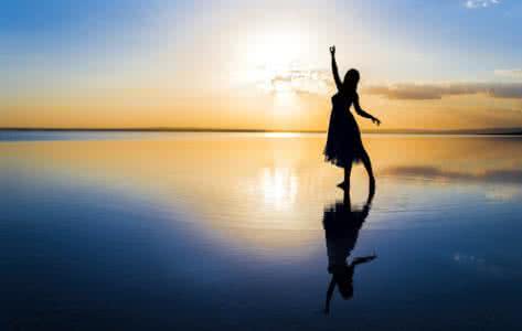 如何度过人生低谷期 如何度过生活的低谷?