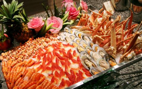永利皇宫自助餐 长沙海皇宫自助餐清蒸蟹里发现蛆 已被查封