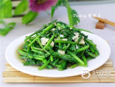 蒜香茼蒿 蒜香爆炒茼蒿 爽口清淡菜