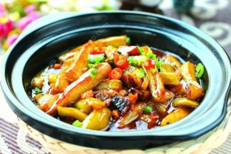 茄子煲的做法 茄子煲的做法 美味茄子煲给您充足营养