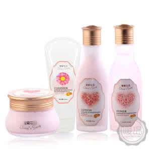 雏菊花语 雏菊花语 雏菊花语奇异果美白补水面部护理套装(爽肤水+洗面奶+乳液+面霜)