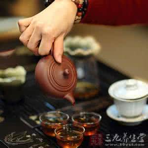 紫砂壶泡茶的好处 解读紫砂壶泡茶特点与好处