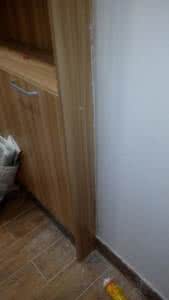 腻子粉粘踢脚线结实吗 踢脚线用腻子粘行吗？