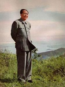 解放军统帅毛泽东的寻书故事:曾走30里山路借书