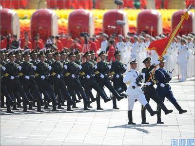 国庆节阅兵 在国庆阅兵演习中，某直升机在地面上空某高度A位置处于静止状态待命，接上级命令，要求该机10时58分2